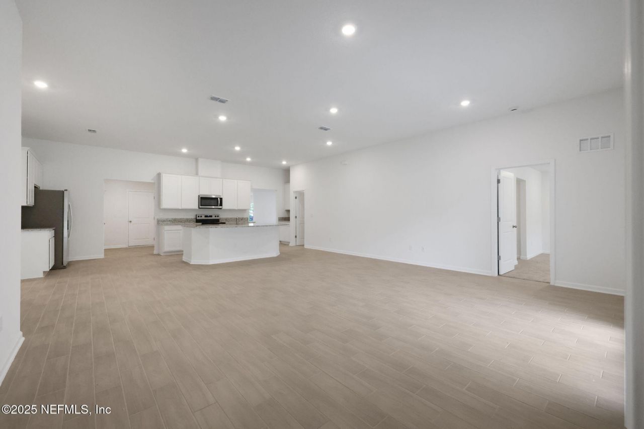 14433 Firebird Drive, Jacksonville, FL 32234 Photo