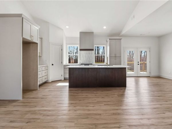 3 Houghton Lane, Bella Vista, AR 72714