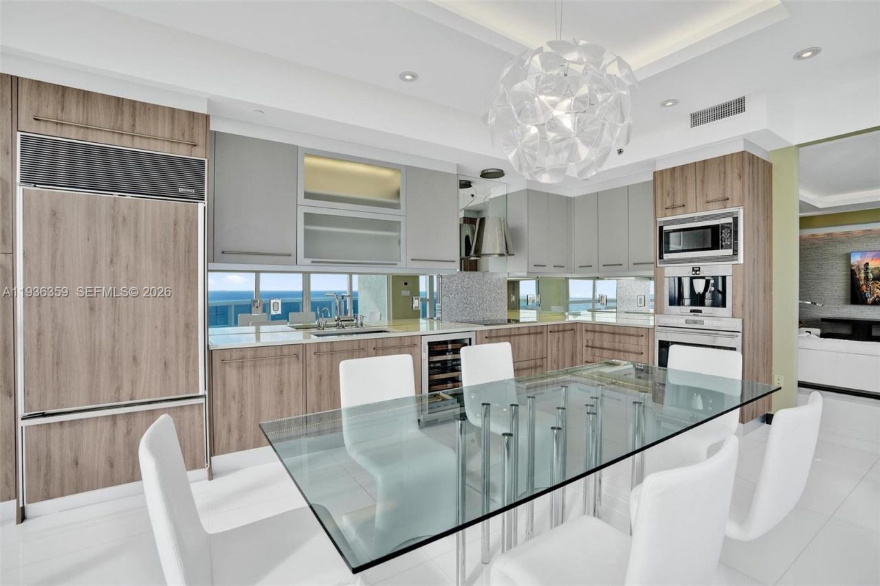 15811 Collins Ave, Unit 2201, Sunny Isles Beach, FL 33160 Photo