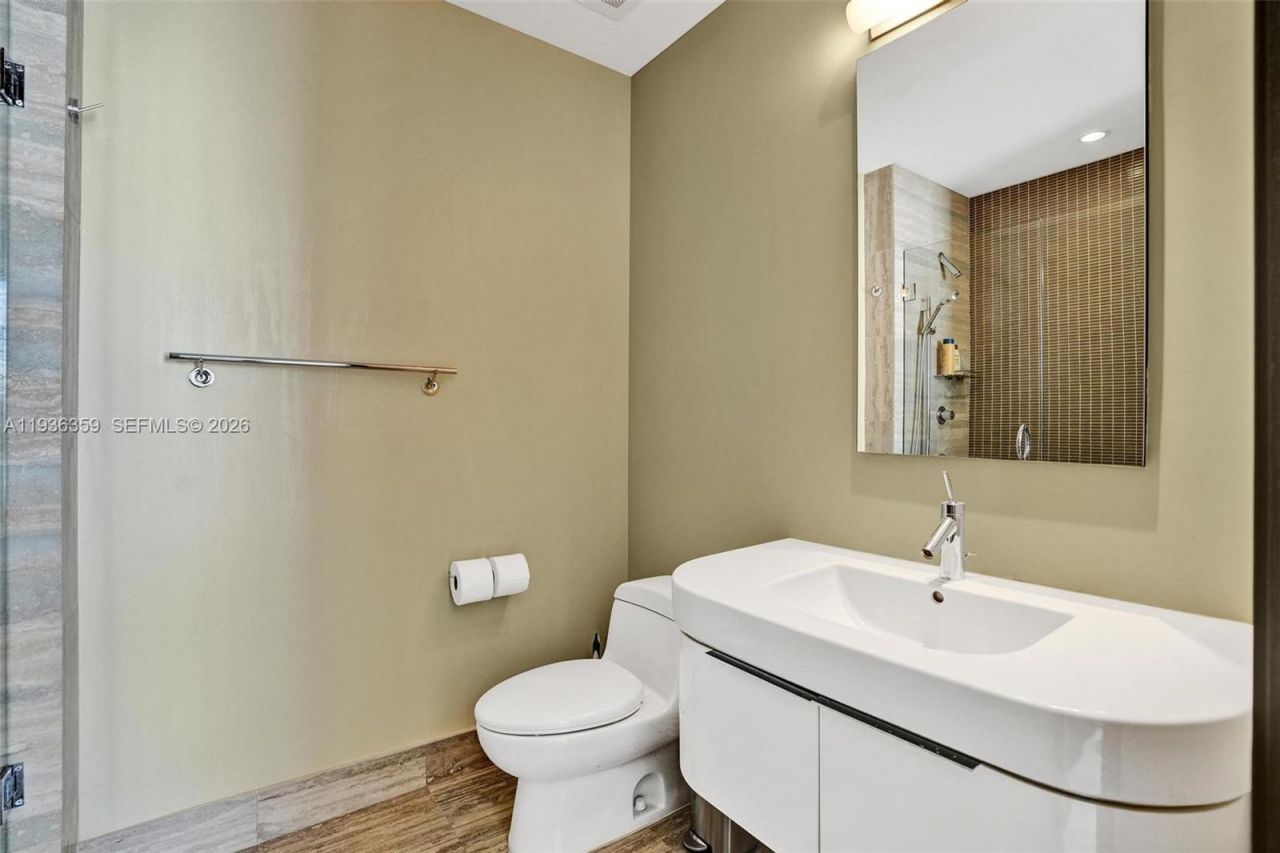 15811 Collins Ave, Unit 2201, Sunny Isles Beach, FL 33160 Photo