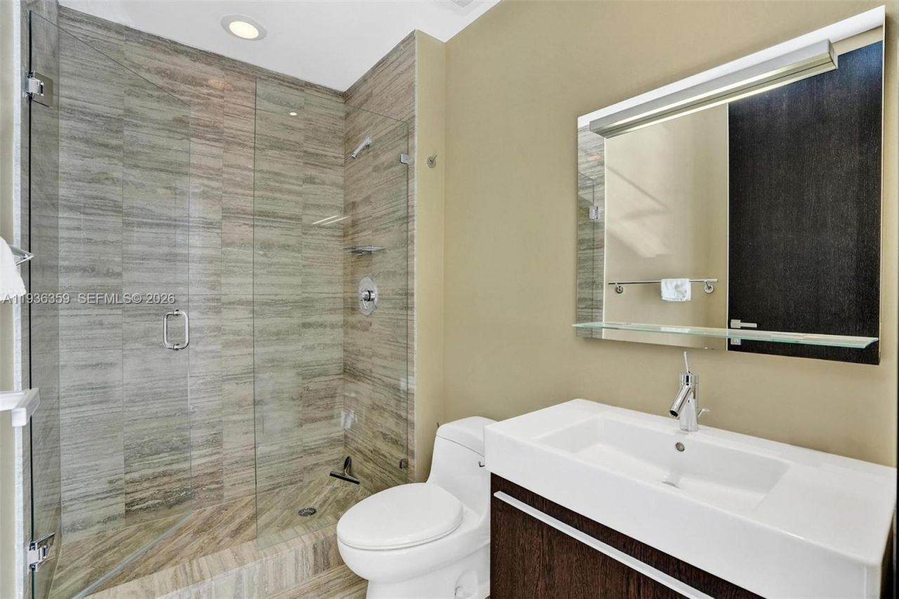 15811 Collins Ave, Unit 2201, Sunny Isles Beach, FL 33160 Photo