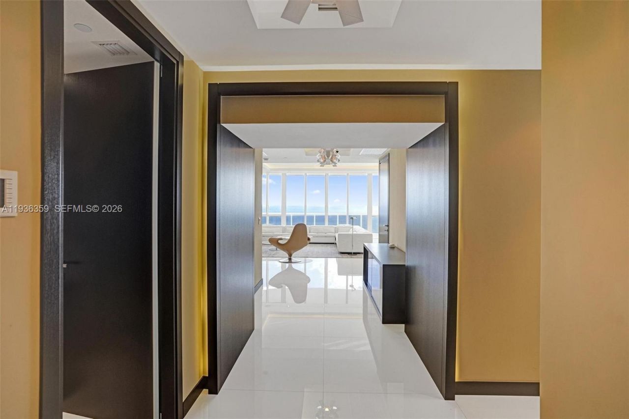 15811 Collins Ave, Unit 2201, Sunny Isles Beach, FL 33160 Photo