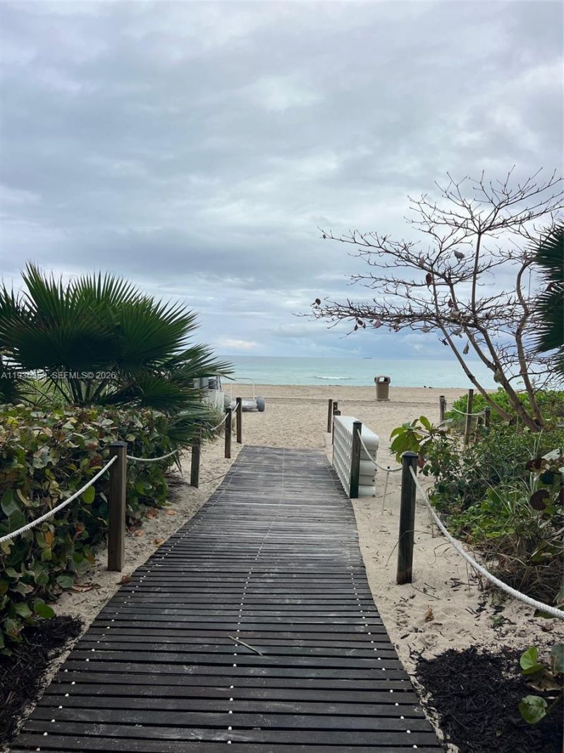 15811 Collins Ave, Unit 2201, Sunny Isles Beach, FL 33160 Photo