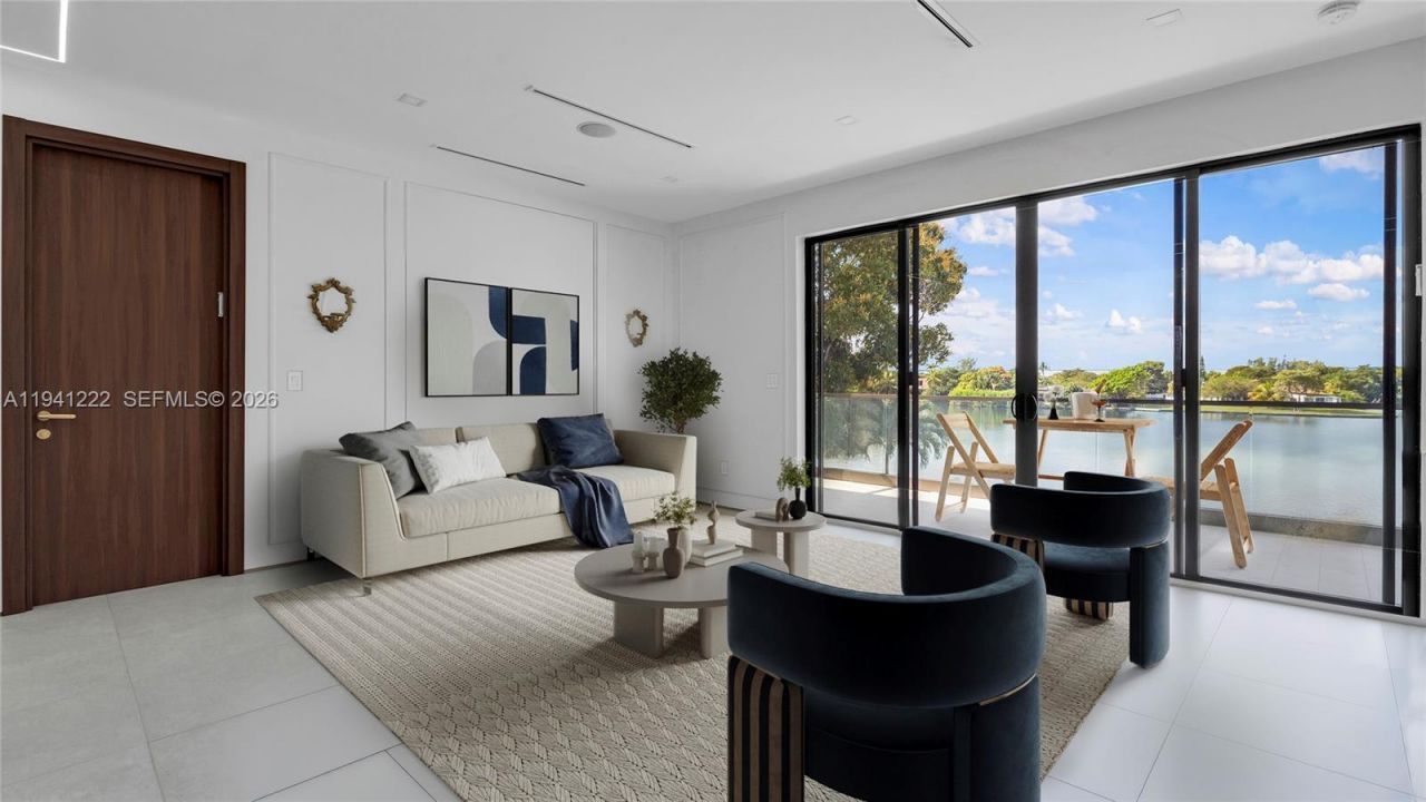 19600 NE 26th Ave, Miami, FL 33180 Photo