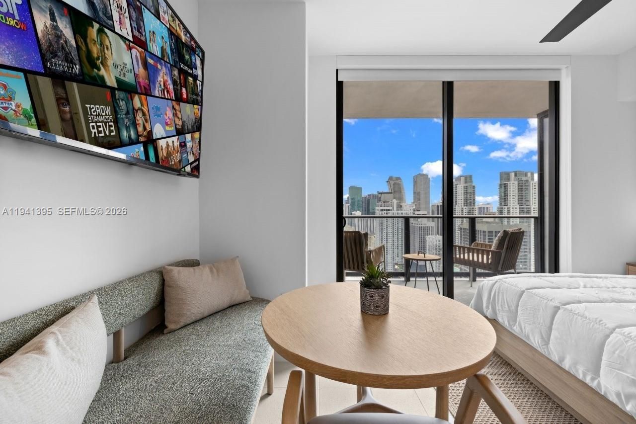 159 NE 6th St , Unit 3512, Miami, FL 33132 Photo