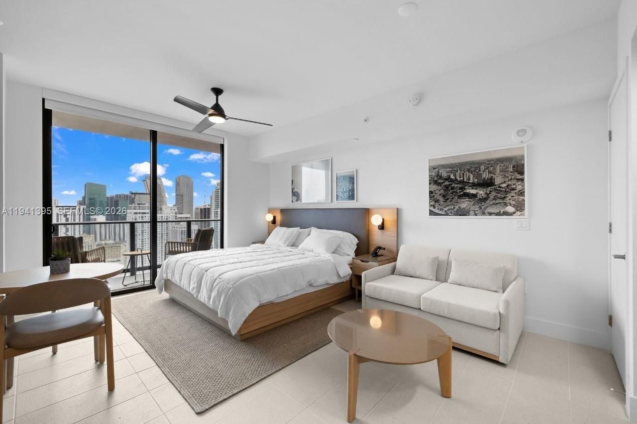 159 NE 6th St, Unit 3512, Miami, FL 33132 Photo