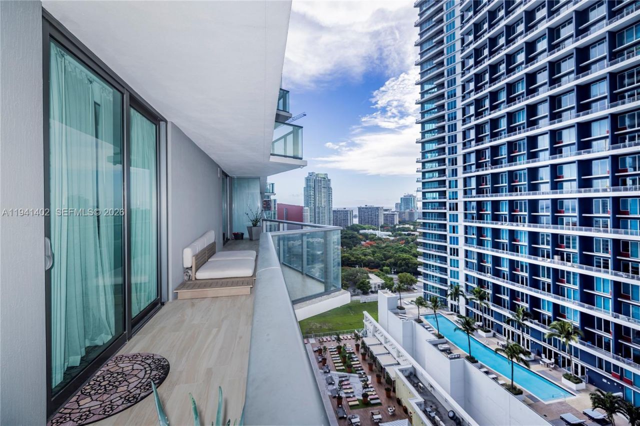 1300 S Miami Ave, Unit 2210, Miami, FL 33130 Photo