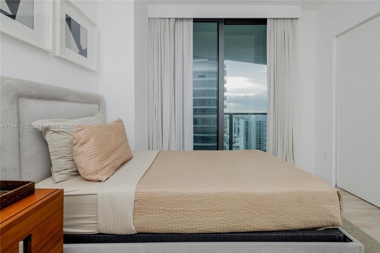 1300 S Miami Ave, Unit 2210, Miami, FL 33130 Photo