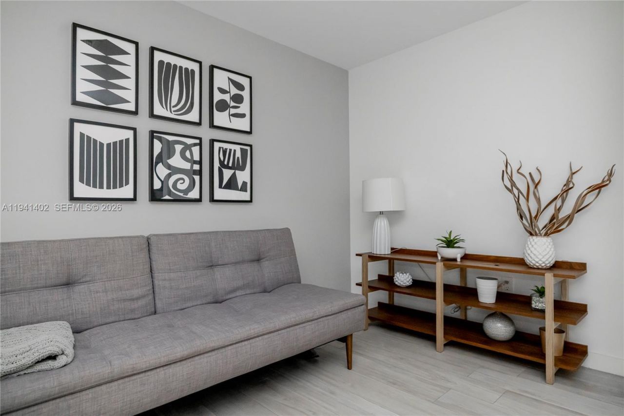 1300 S Miami Ave, Unit 2210, Miami, FL 33130 Photo