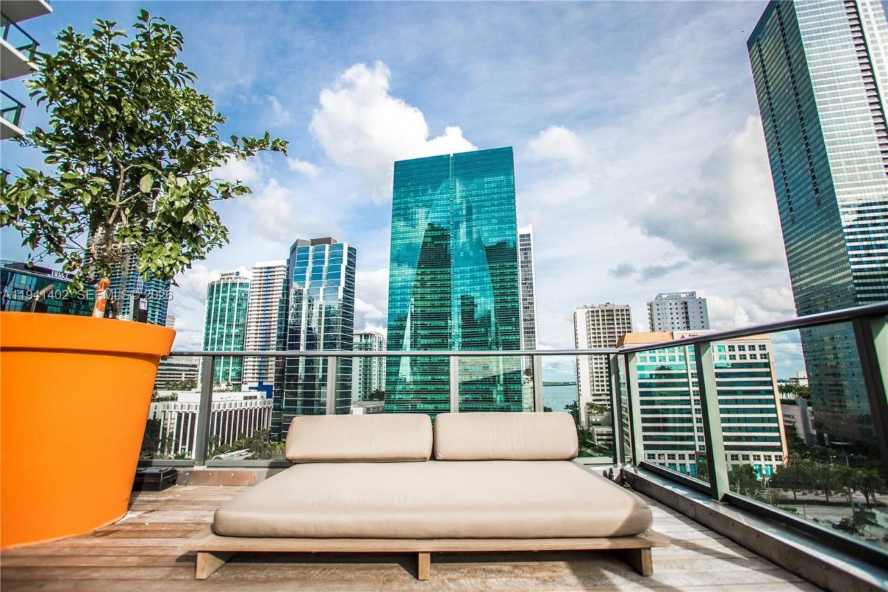 1300 S Miami Ave, Unit 2210, Miami, FL 33130 Photo