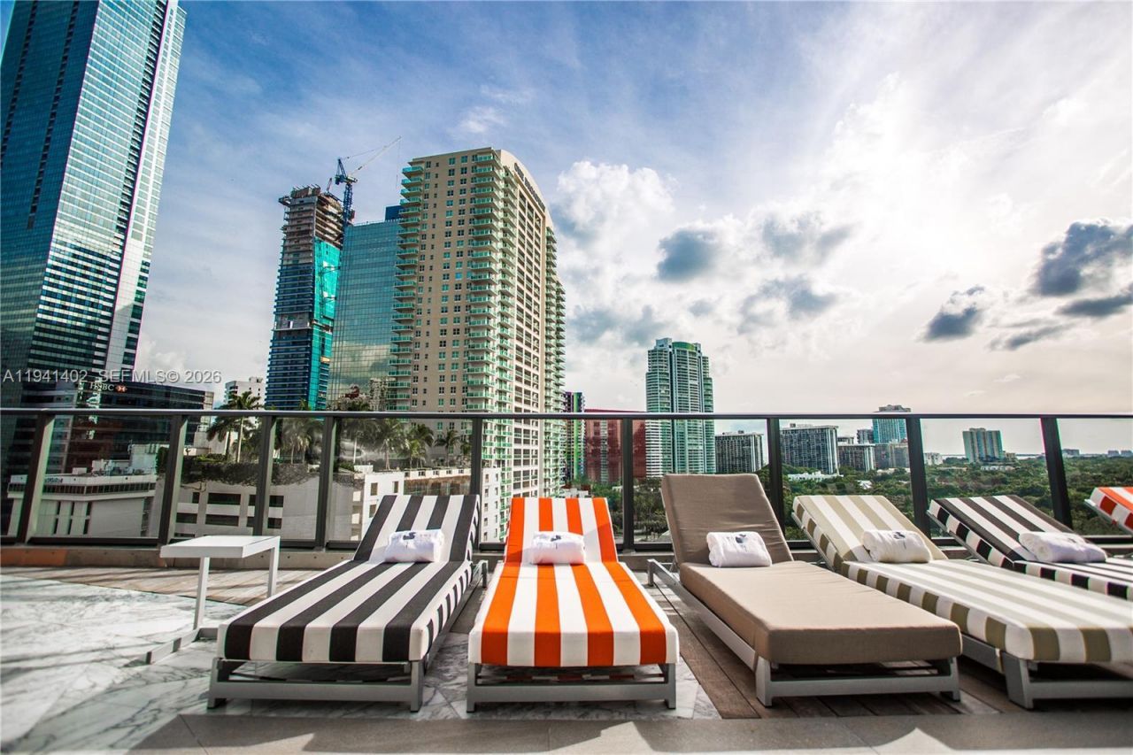 1300 S Miami Ave, Unit 2210, Miami, FL 33130 Photo