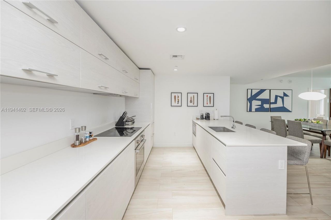 1300 S Miami Ave, Unit 2210, Miami, FL 33130 Photo
