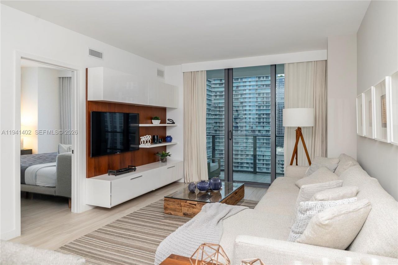 1300 S Miami Ave, Unit 2210, Miami, FL 33130 Photo