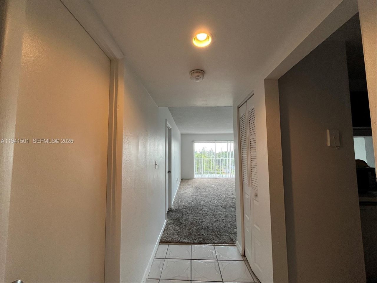 492 NW 165th St Rd, Unit C-611, Miami, FL 33169 Photo
