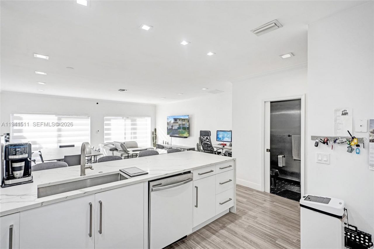 21150 Jib Ct, Unit J12, Aventura, FL 33180 Photo