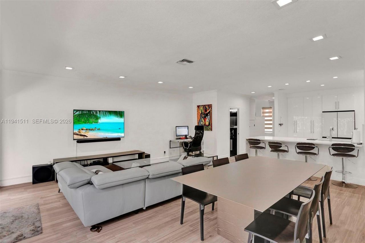 21150 Jib Ct, Unit J12, Aventura, FL 33180 Photo