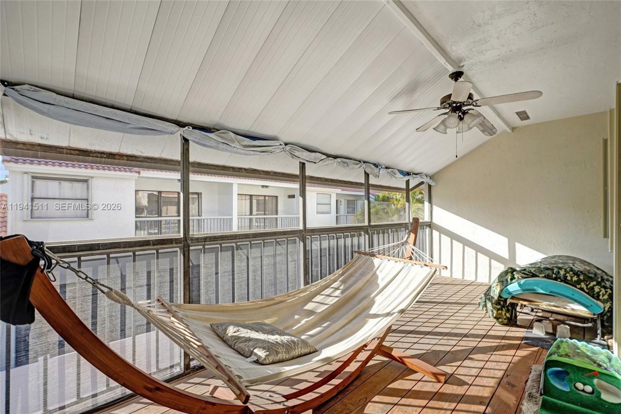 21150 Jib Ct, Unit J12, Aventura, FL 33180 Photo