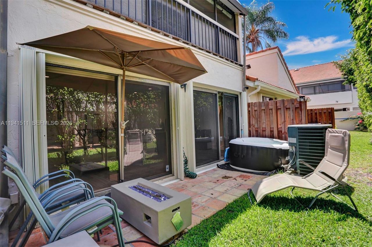 21150 Jib Ct, Unit J12, Aventura, FL 33180 Photo