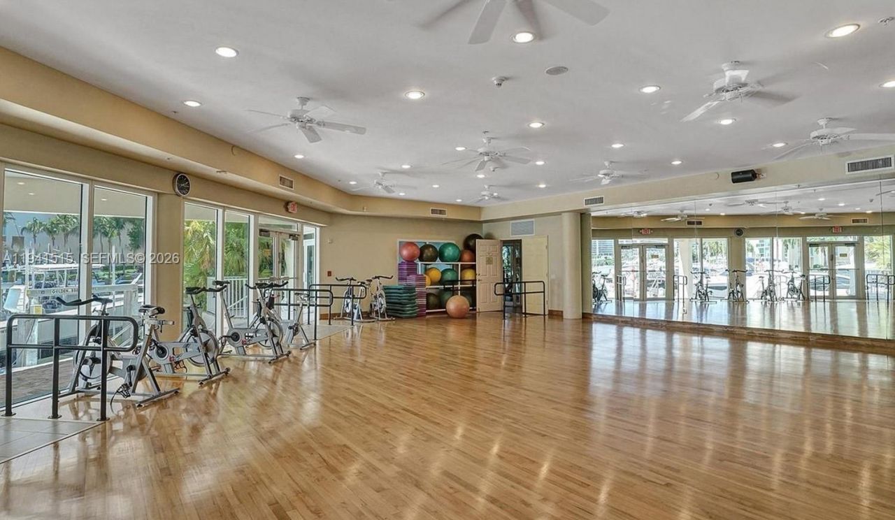 3370 NE 190, Unit 615, Aventura, FL 33180 Photo