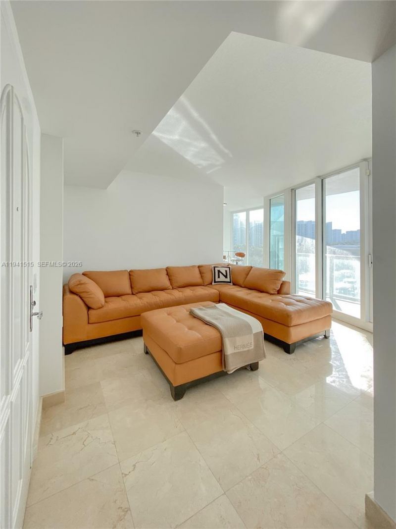 3370 NE 190, Unit 615, Aventura, FL 33180 Photo