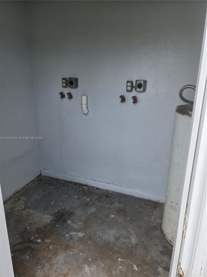 1420 NW 111th St, Miami, FL 33167 Photo