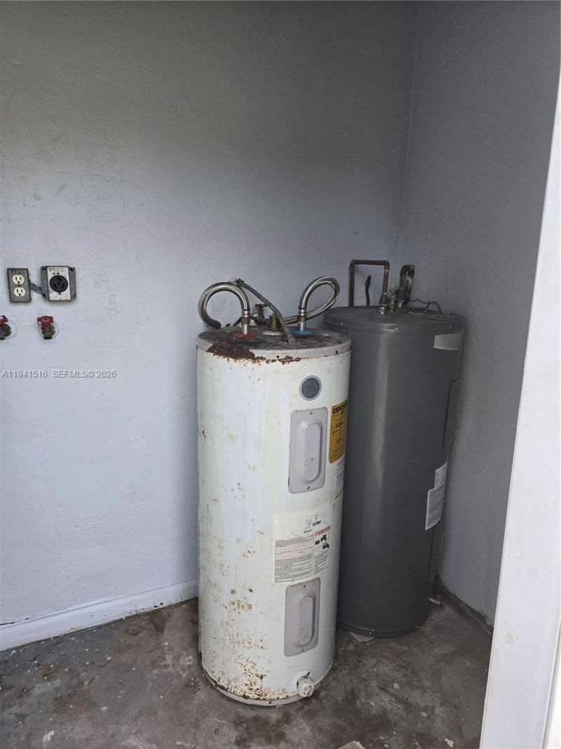 1420 NW 111th St, Miami, FL 33167 Photo