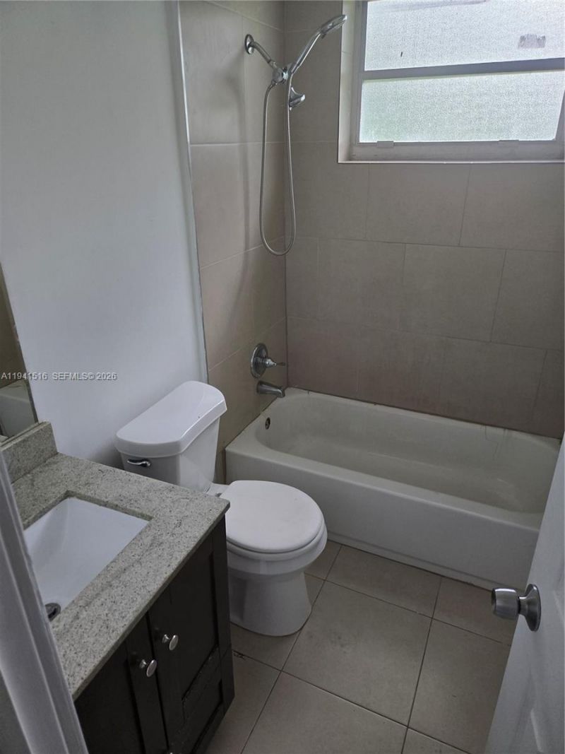 1420 NW 111th St, Miami, FL 33167 Photo