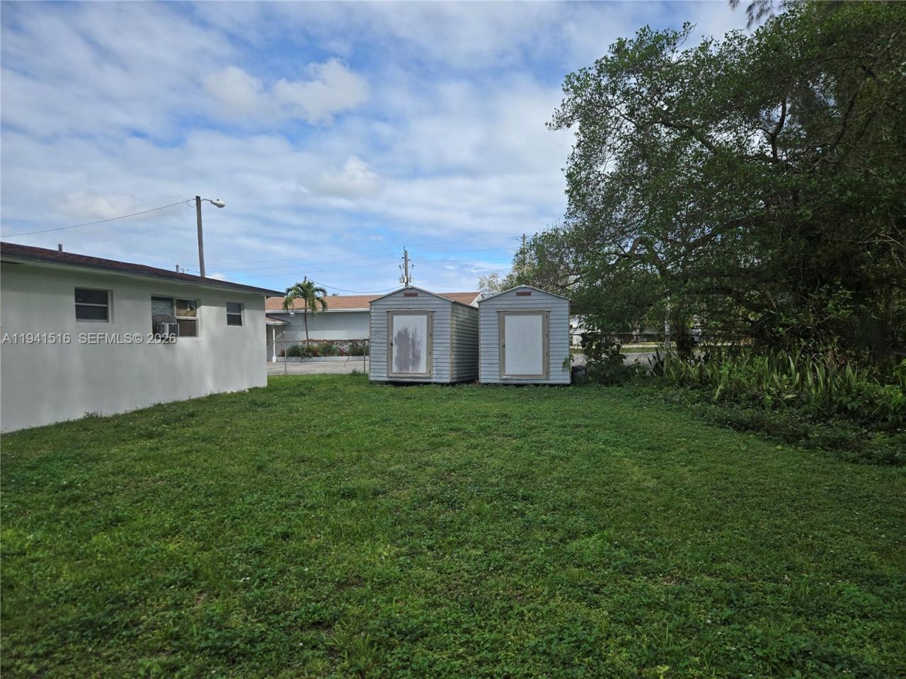 1420 NW 111th St, Miami, FL 33167 Photo