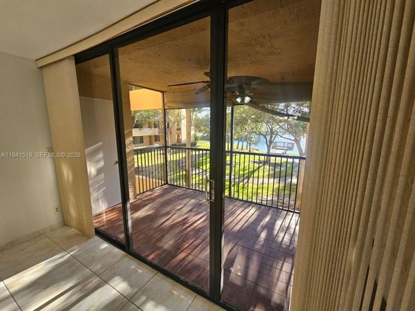 8592 W Sunrise Blvd, Unit 209, Plantation, FL 33322