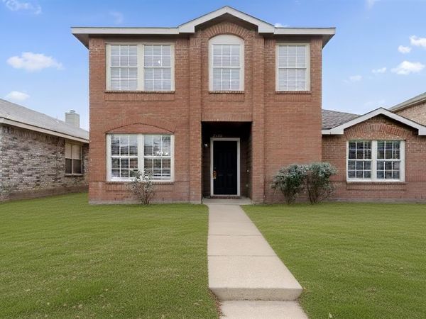 2454 Meadowgate Lane, Lancaster, TX 75134