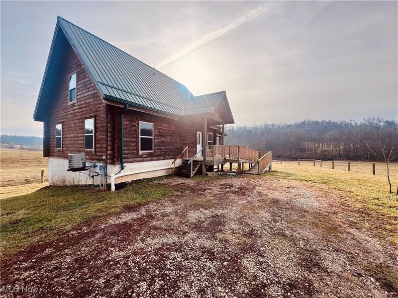 7621 W Mollahan Road NW, Malta, OH 43758 Photo 2