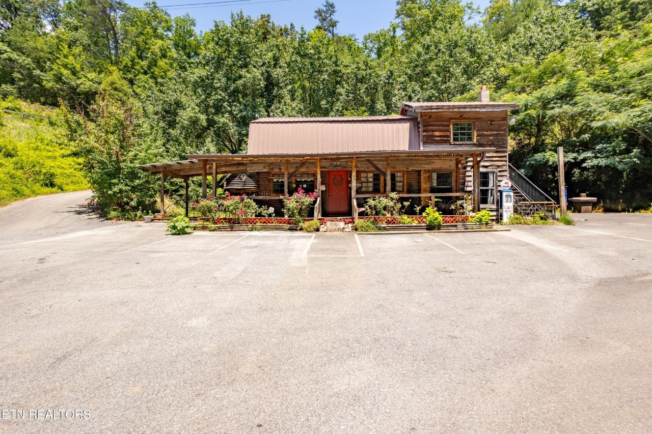 1239 Wears Valley Parcel 086 009.06 , Townsend, TN 37882 Main Photo