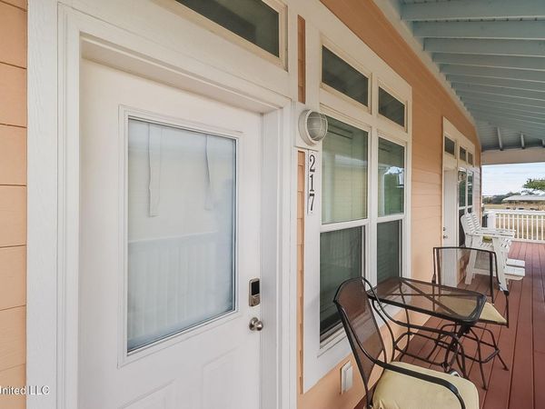 1515 E Beach Boulevard, Pass Christian, MS 39571