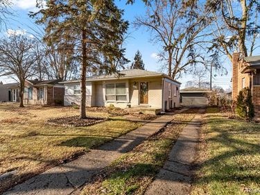 9319 Merriman Road, Livonia, MI 48150