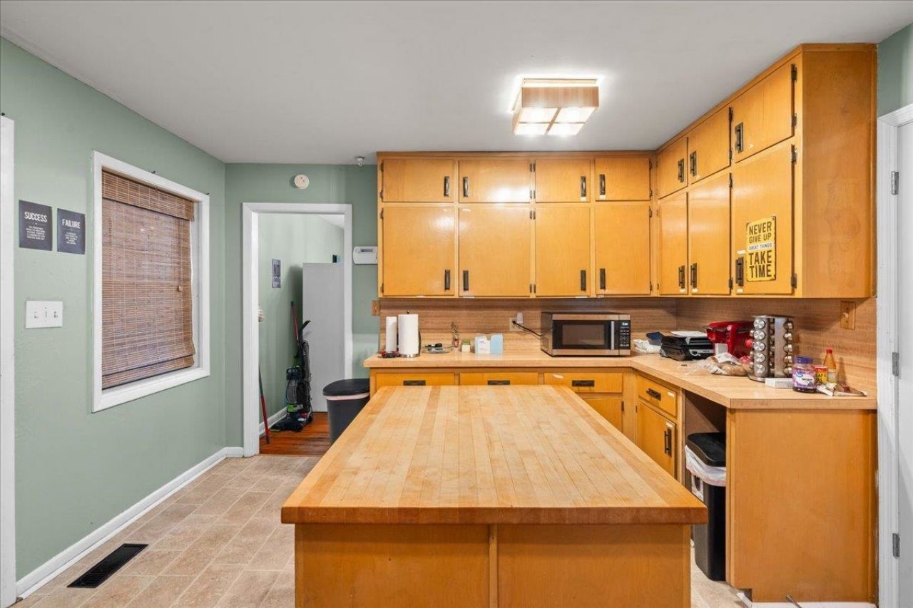 2306 Delgado Drive , Tallahassee, FL 32304 Photo