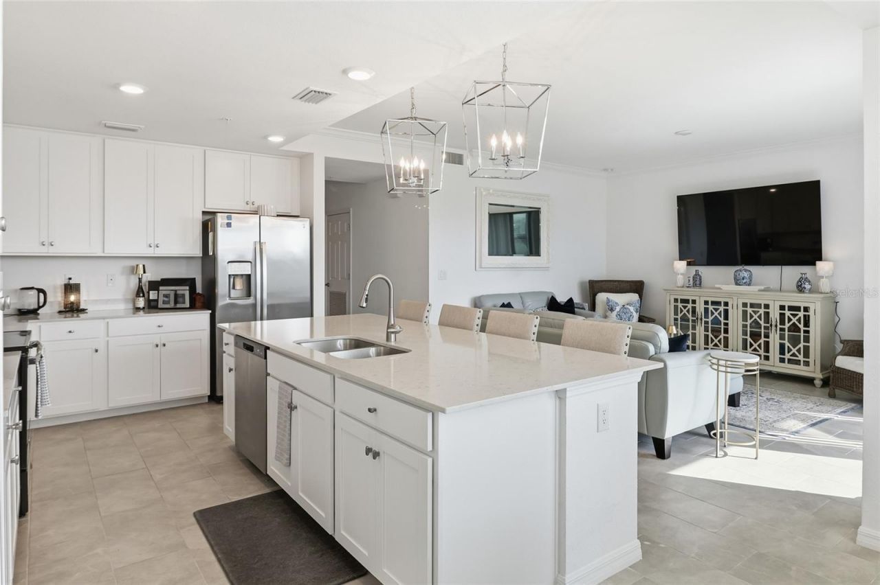 18028 Gawthrop Drive, Unit 202, Bradenton, FL 34211 Photo