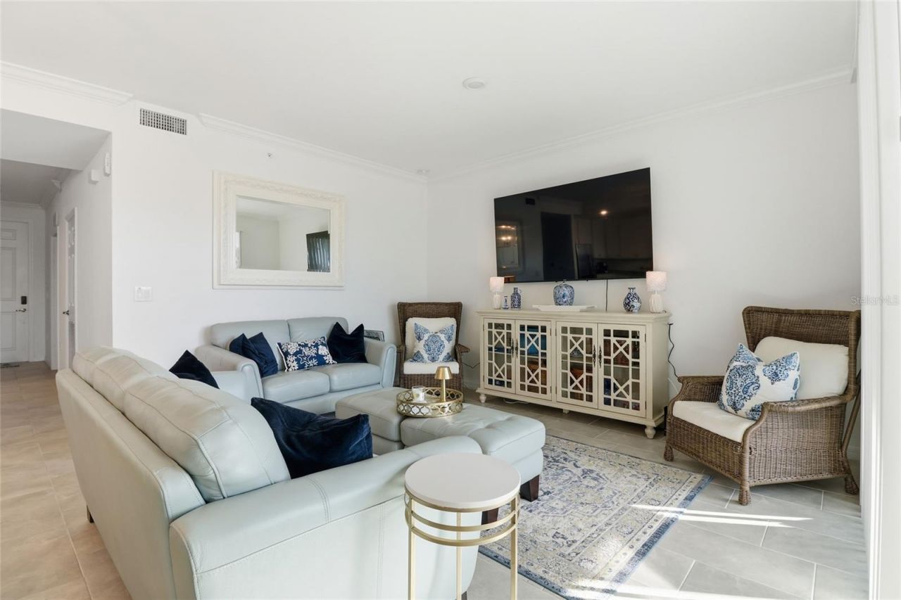 18028 Gawthrop Drive, Unit 202, Bradenton, FL 34211 Photo