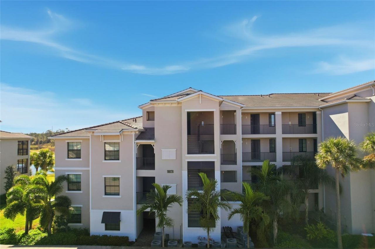 18028 Gawthrop Drive, Unit 202, Bradenton, FL 34211 Photo