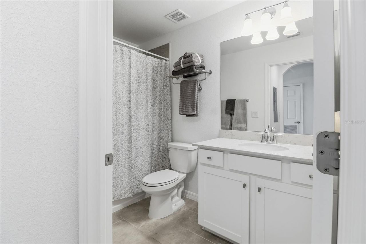 18028 Gawthrop Drive, Unit 202, Bradenton, FL 34211 Photo