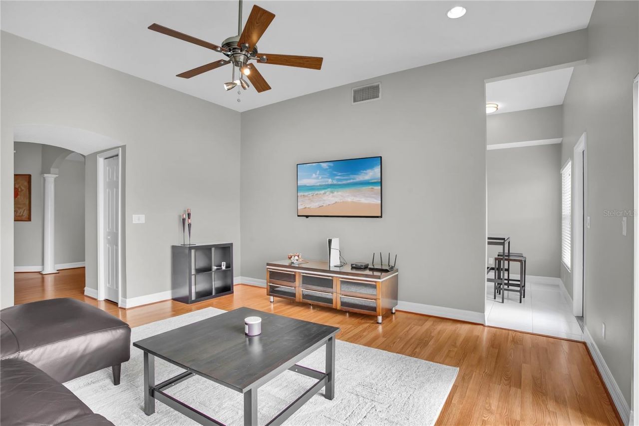 2536 Eagles Crossing Drive, Clearwater, FL 33762 Photo