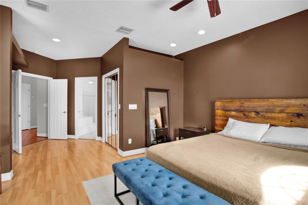 2536 Eagles Crossing Drive, Clearwater, FL 33762 Photo