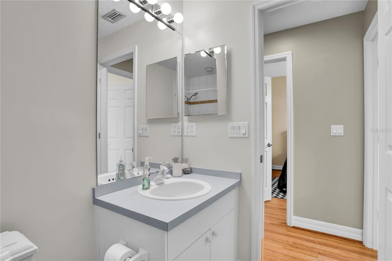 2536 Eagles Crossing Drive, Clearwater, FL 33762 Photo