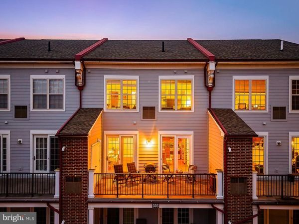 303 CAPTAINS WAY, PHILADELPHIA, PA 19146