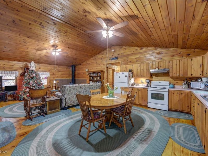 49215 Whittlesey Road, Amherst, OH 44001 Photo 11