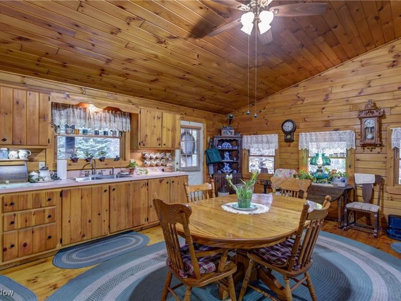 49215 Whittlesey Road, Amherst, OH 44001 Photo 13