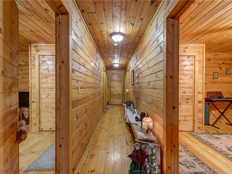 49215 Whittlesey Road, Amherst, OH 44001 Photo 16