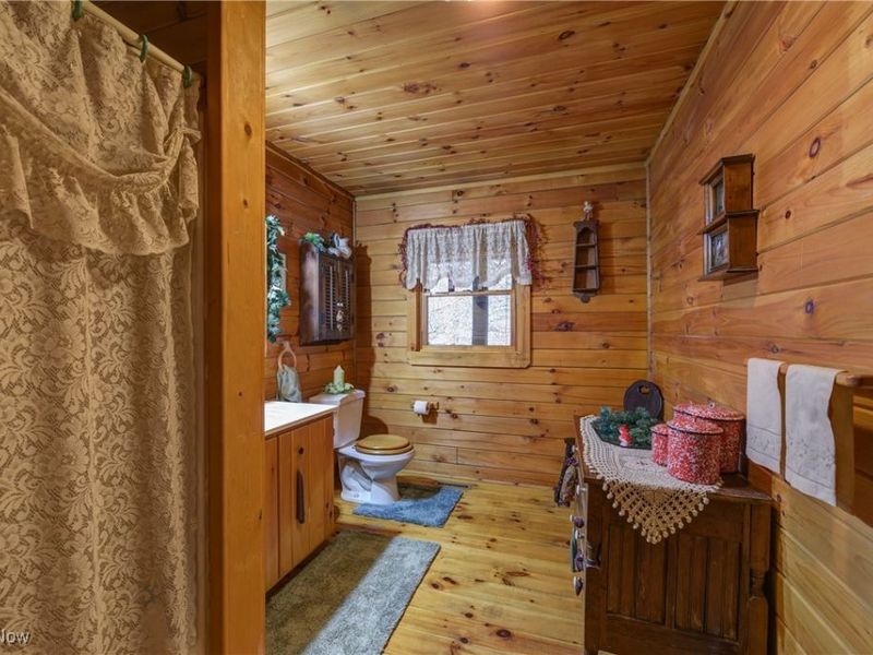 49215 Whittlesey Road, Amherst, OH 44001 Photo 19