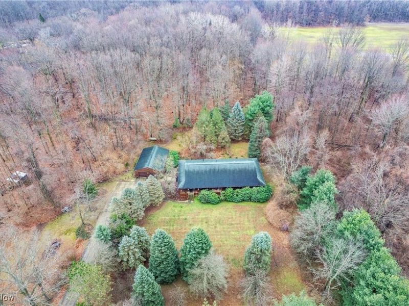 49215 Whittlesey Road, Amherst, OH 44001 Photo 2