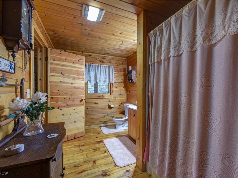 49215 Whittlesey Road, Amherst, OH 44001 Photo 23