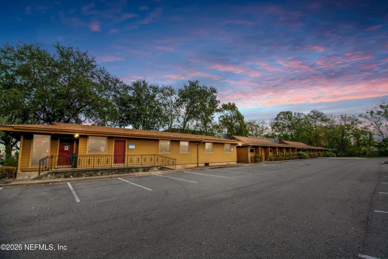949 Lane Avenue S, Jacksonville, FL 32205 Main Photo